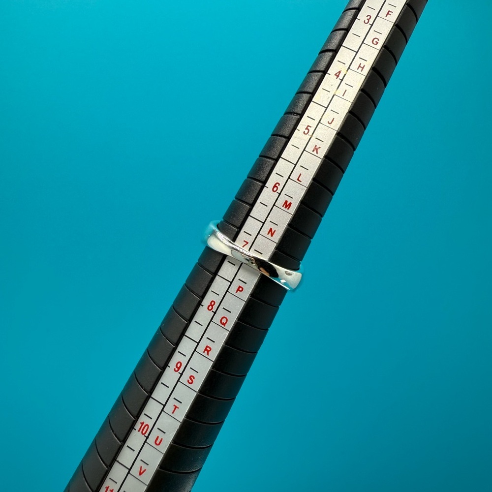 Silver Solitaire Ring - image 8